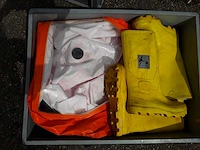Gaspak en toebehoren (doos 11) - afbeelding 1 van  1