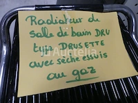 Gasradiator met dru handdoekhouder - afbeelding 3 van  3