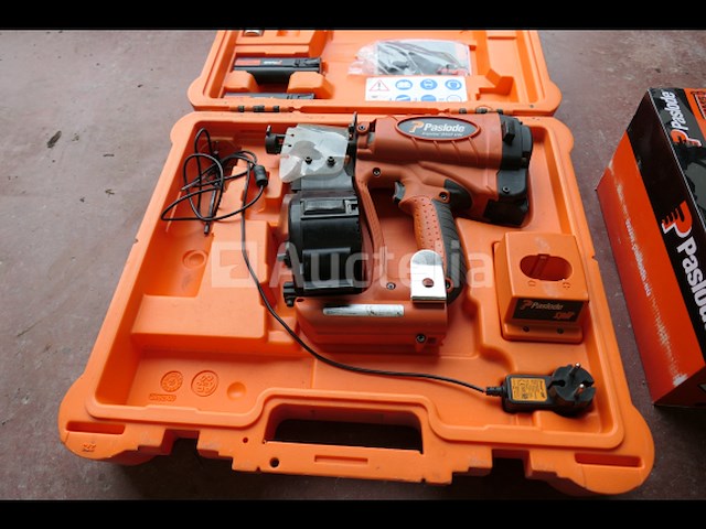 Gasspijkermachine + nagelbalans paslode impulse im45 cw - afbeelding 1 van  9