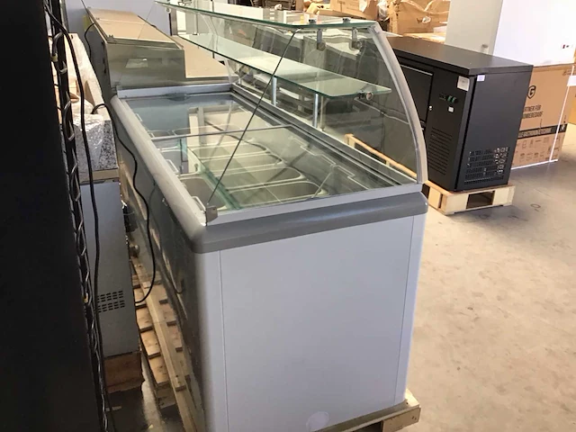 Gastrohero ijs vitrine - afbeelding 5 van  9