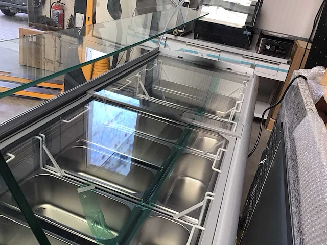 Gastrohero ijs vitrine - afbeelding 9 van  9