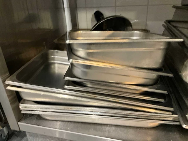 Gastronormbakken (ca. 100x) - afbeelding 3 van  12