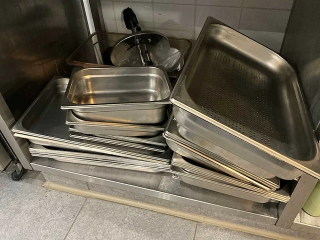 Gastronormbakken (ca. 100x) - afbeelding 5 van  12
