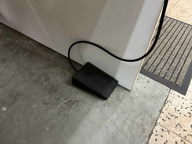 Gbc magnapunch ponsmachine - afbeelding 8 van  11