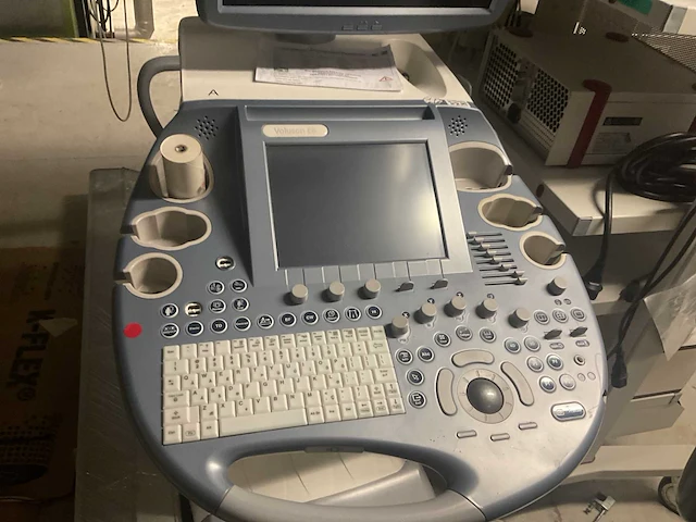 Ge voluson e6 mobiel echo-apparaat - afbeelding 4 van  6