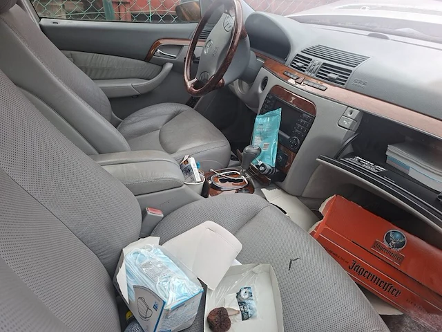 Geaccidenteerd voertuig mercedes s320 cdi, chassisnummer: wdb2200251a406677, nederlands kentekenbewijs - afbeelding 3 van  14