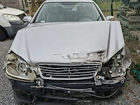 Geaccidenteerd voertuig mercedes s320 cdi, chassisnummer: wdb2200251a406677, nederlands kentekenbewijs - afbeelding 7 van  14