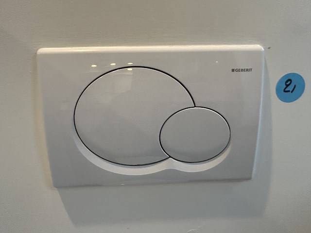 Geberit hangtoilet inclusief inbouwsysteem - afbeelding 3 van  3