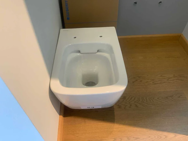 Geberit hangtoilet - afbeelding 2 van  5