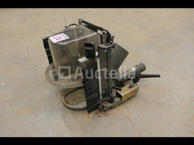 Gebogen freesbeschermer - afbeelding 1 van  4