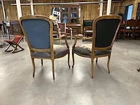 Geborduurde stoelen - afbeelding 3 van  3
