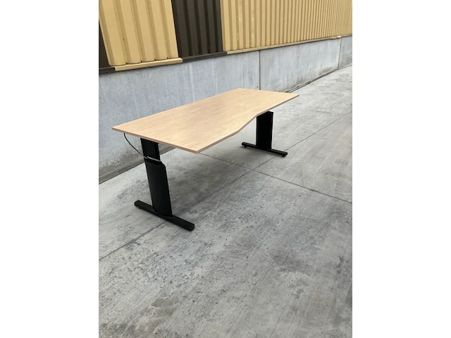 Gebruikte bureautafel - afbeelding 3 van  3