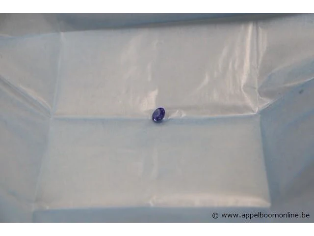 Gecertificeerde edelsteen fine color intense vivid blue, 0,89ct, oval/mixed cut - afbeelding 2 van  3