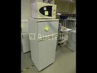 Gecombineerde koelkast/vriezer + magnetron - afbeelding 1 van  11