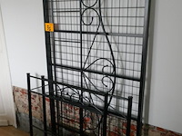 Gedemonteerd smeedijzeren bedje - afbeelding 2 van  3