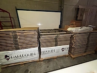 Gedemonteerde dansvloer - afbeelding 1 van  4