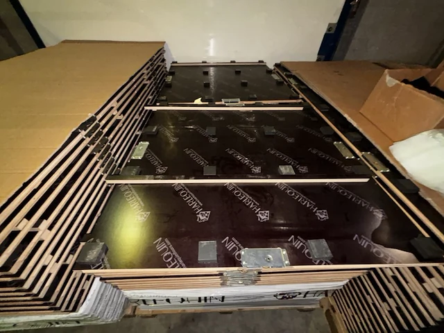 Gedemonteerde dansvloer - afbeelding 2 van  4