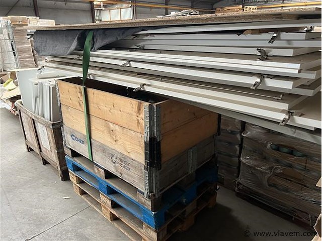 Gedemonteerde kast - afbeelding 4 van  4