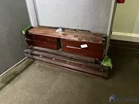 Gedemonteerde snookertafel - afbeelding 1 van  9