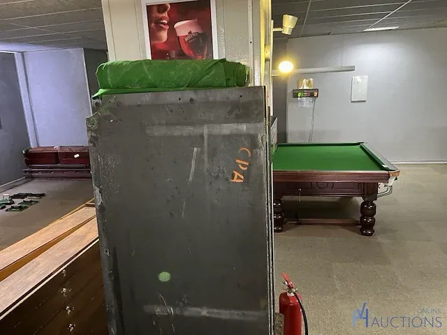 Gedemonteerde snookertafel - afbeelding 8 van  9