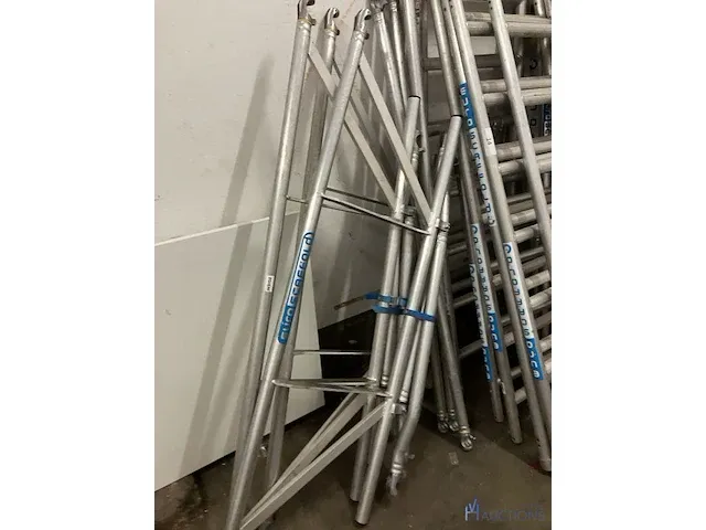 Gedemonteerde stelling euroscaffold - afbeelding 2 van  7