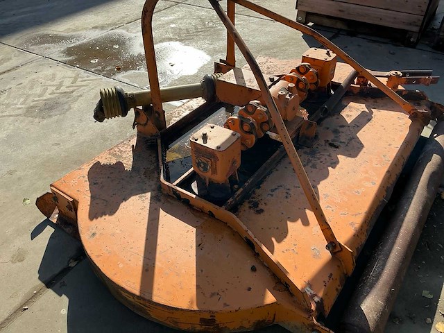 Gedragen cirkelmaaier - afbeelding 5 van  5