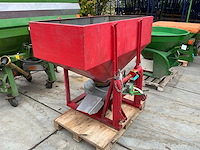 Gedragen kunstmeststrooier - afbeelding 3 van  7