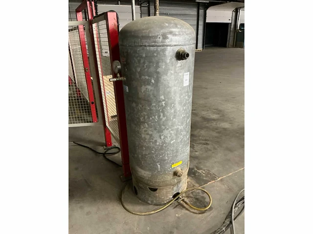 Gegalvaniseerde buffertank - afbeelding 2 van  2