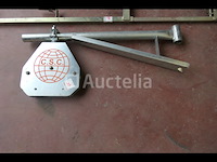 Gegalvaniseerde steigerkatrol, leuningstaanders die op plaat moeten worden geklemd - afbeelding 2 van  11