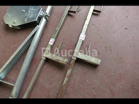 Gegalvaniseerde steigerkatrol, leuningstaanders die op plaat moeten worden geklemd - afbeelding 6 van  11