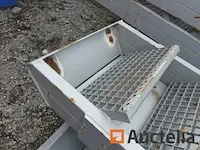 Gegalvaniseerde trap - afbeelding 1 van  4