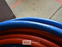 Geisoleerde alpexdarm rood en blauw - afbeelding 3 van  4
