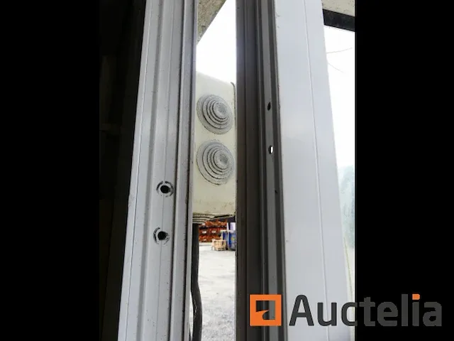 Geïsoleerde kantoor container - afbeelding 2 van  12