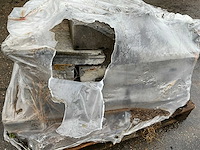 Gekloven oude blokken 1 pallet - afbeelding 1 van  4