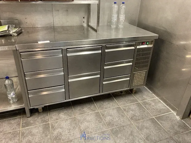 Gekoelde werktafel - afbeelding 1 van  4