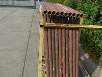 Gele metalen box met 8 stellingselementen met hulpstukken - afbeelding 3 van  5