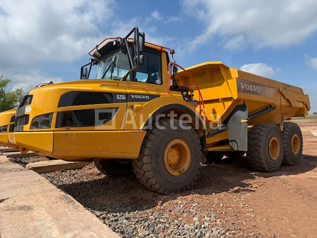 Gelede dumpers volvo a25g - afbeelding 1 van  8
