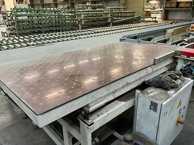 Geltmeyer - retour transportsysteem- houtbewerking - houtbewerkingsmachines - afbeelding 2 van  5