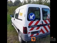 Gemeente voertuigen berlingo benzine utilitaire (2003-175.000km) - afbeelding 4 van  10