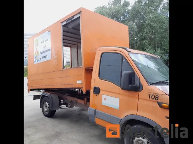 Gemeente voertuigen iveco daily 35s (2004-367.000km) - afbeelding 4 van  15