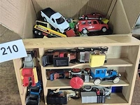 Gemengd lot in bak en doos - afbeelding 1 van  3