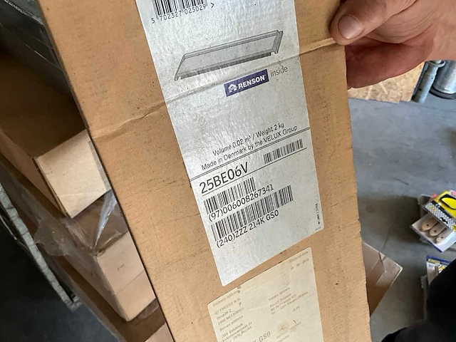 Gemengd lot met velux accessoires - afbeelding 2 van  10