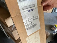 Gemengd lot met velux accessoires - afbeelding 2 van  10