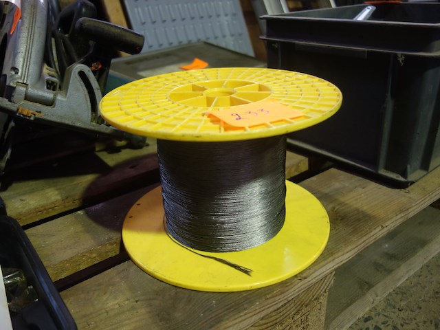 Gemetaliseerde stofdraad - afbeelding 1 van  2