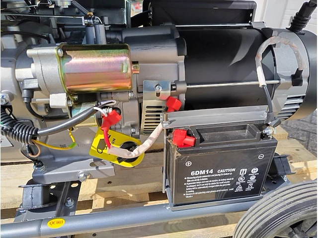 Generator benzine 9500e - afbeelding 7 van  8