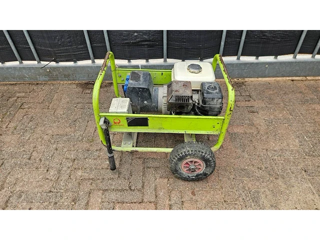 Generator benzine - afbeelding 1 van  1