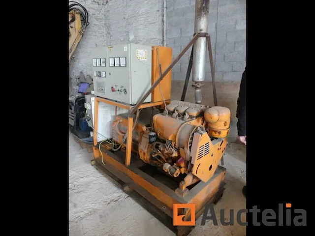 Generator diesel op raamkozijnen 28 kva - afbeelding 8 van  11