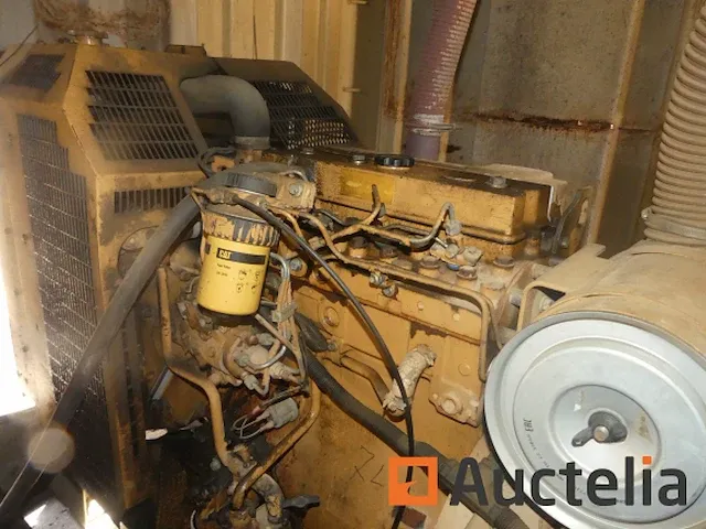Generator en container - afbeelding 6 van  16