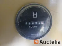 Generator en container - afbeelding 11 van  16