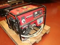 Generator honda - afbeelding 1 van  7